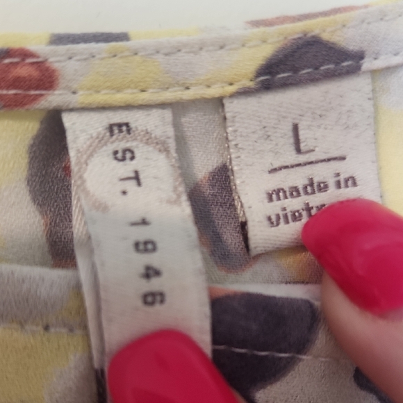 Womens C Est 1946 Chic Leopard Print Blouse with Ruffle Sleeves Size Large - Picture 3 of 5